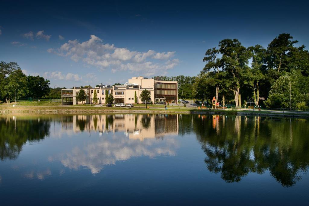Hotel Trzebnica Exterior photo